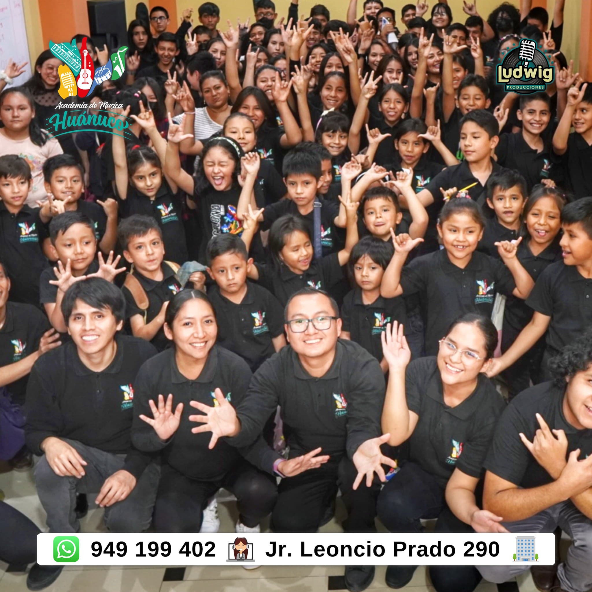 Estudiantes de la Academia de Musica Huanuco