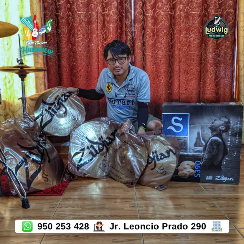 Persona con instrumentos musicales